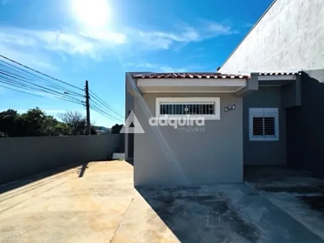 Casa 3 quartos e 2 banheiros, à venda, no bairro Uvaranas em Ponta Grossa