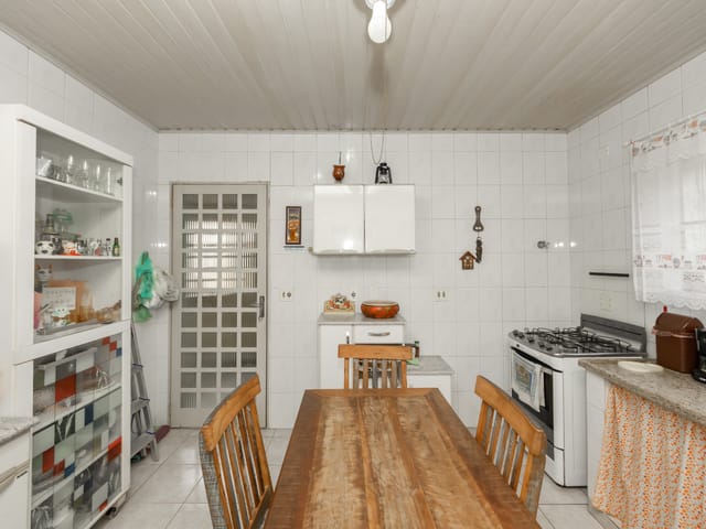 Casa com 270m² 8 quartos e 6 banheiros, à venda, no bairro Chora Menino em São Paulo
