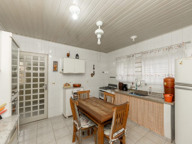 Casa com 270m² 8 quartos e 6 banheiros, à venda, no bairro Chora Menino em São Paulo