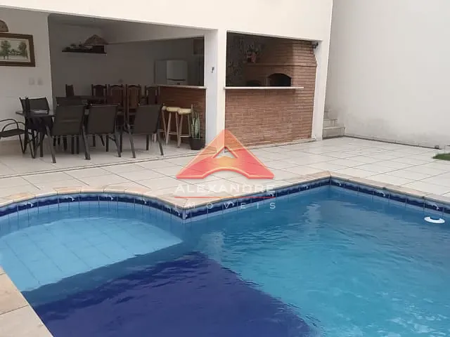 Casa com 315m² 4 quartos e 1 banheiro, à venda, no bairro Jardim San Marino em São José dos Campos