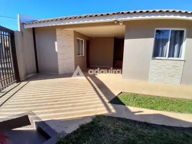 Casa com 221m² 3 quartos e 3 banheiros, à venda, no bairro Cará-cará em Ponta Grossa