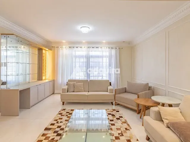 Casa com 378m², à venda, no bairro Oficinas em Ponta Grossa
