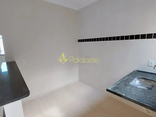 Casa com 125m² 2 quartos e 2 banheiros, à venda, no bairro Residencial Estoril em Taubaté