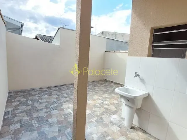 Casa com 125m² 2 quartos e 2 banheiros, à venda, no bairro Residencial Estoril em Taubaté