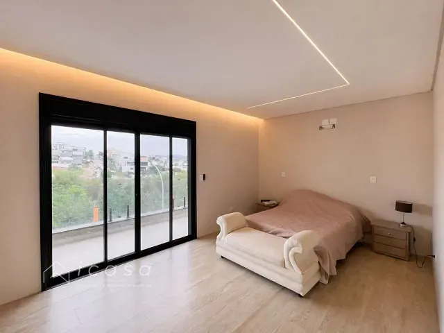 Casa com 460m² 4 quartos e 5 banheiros, à venda, no bairro Condomínio Residencial Alphaville I em São José dos Campos