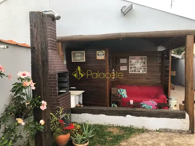 Casa 2 quartos e 1 banheiro, à venda, no bairro Quiririm em Taubaté