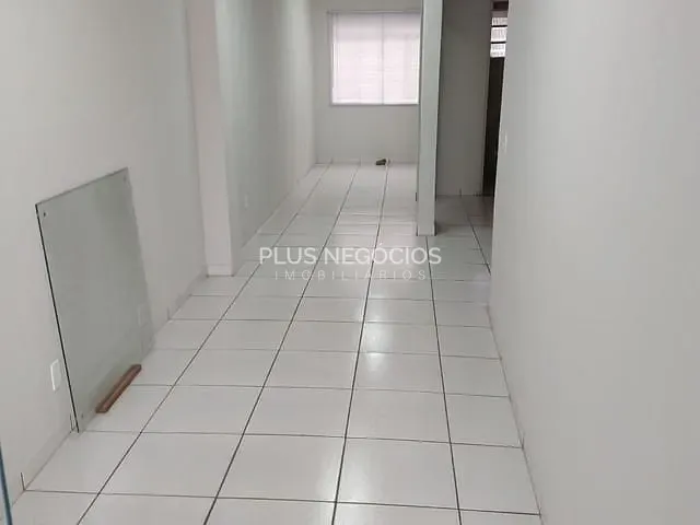 Casa com 100m² 2 quartos e 1 banheiro, à venda, no bairro Vila Santa Rita em Sorocaba
