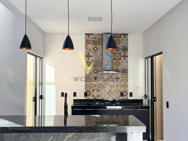 Casa com 150m² 3 quartos e 2 banheiros, à venda, no bairro Campos do Jordão em Anápolis