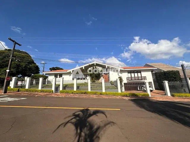 Casa com 1000m² 4 quartos e 3 banheiros, à venda, no bairro Estrela em Ponta Grossa