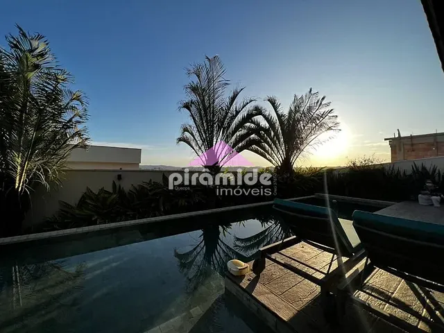 Casa com 481m² 4 quartos e 6 banheiros, à venda, no bairro Urbanova em São José dos Campos