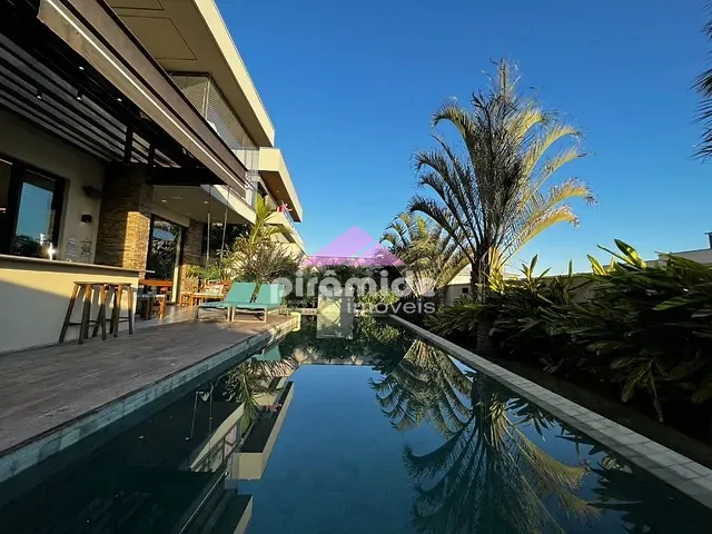 Casa com 481m² 4 quartos e 6 banheiros, à venda, no bairro Urbanova em São José dos Campos