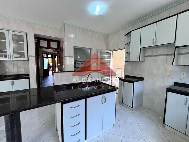 Casa com 275m² 3 quartos e 1 banheiro, à venda, no bairro Condomínio Portal da Mata em Caçapava