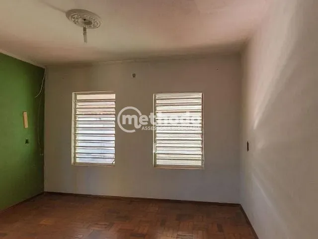 Casa com 195m² 3 quartos e 2 banheiros, à venda, no bairro Vila Proost de Souza em Campinas