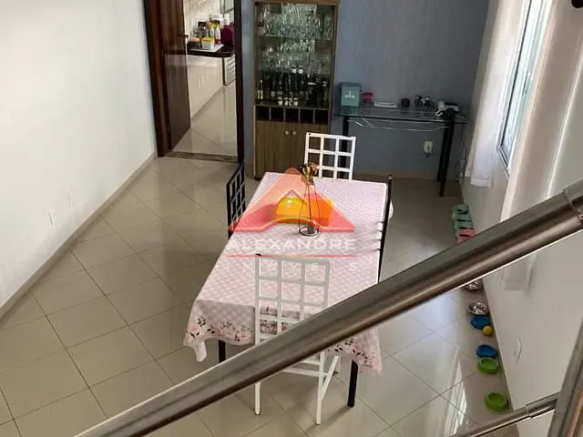 Casa com 125m² 3 quartos e 1 banheiro, à venda, no bairro Loteamento Residencial Vista Linda em São José dos Campos