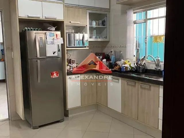 Casa com 125m² 3 quartos e 1 banheiro, à venda, no bairro Loteamento Residencial Vista Linda em São José dos Campos