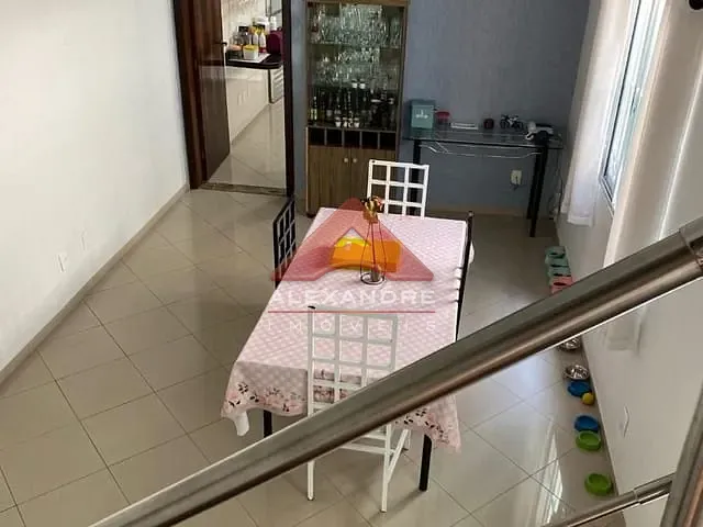 Casa com 125m² 3 quartos e 1 banheiro, à venda, no bairro Loteamento Residencial Vista Linda em São José dos Campos