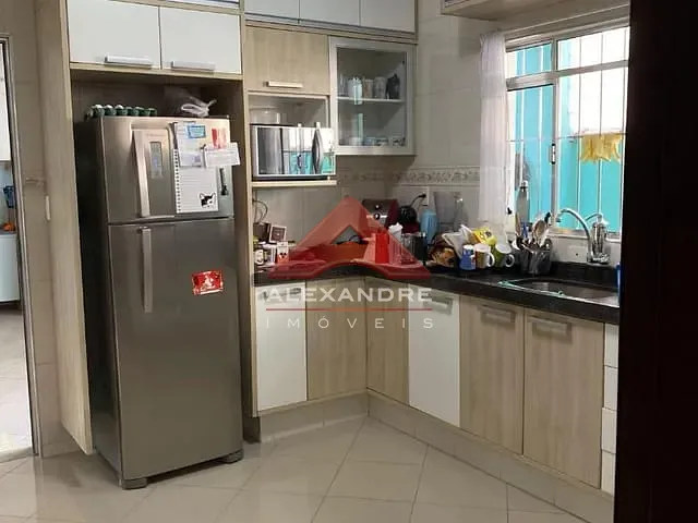 Casa com 125m² 3 quartos e 1 banheiro, à venda, no bairro Loteamento Residencial Vista Linda em São José dos Campos