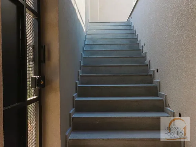 Casa com 360m² 4 quartos e 4 banheiros, à venda, no bairro Parque Arco Iris em Atibaia