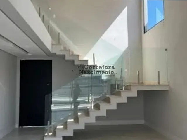 Casa com 230m², à venda, no bairro Bairro do Grama em Caçapava