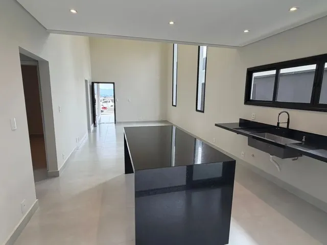 Casa com 259m² 3 quartos e 3 banheiros, à venda, no bairro Reserva do Vale em Caçapava