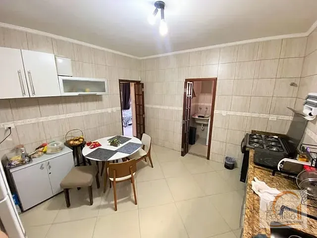 Casa com 340m² 6 quartos e 4 banheiros, à venda, no bairro Vila Mazzei em São Paulo