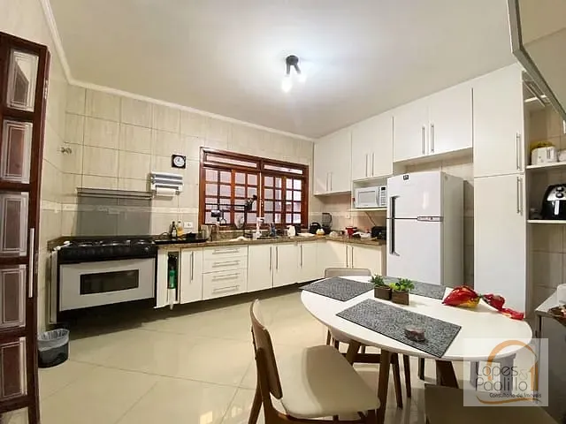 Casa com 340m² 6 quartos e 4 banheiros, à venda, no bairro Vila Mazzei em São Paulo
