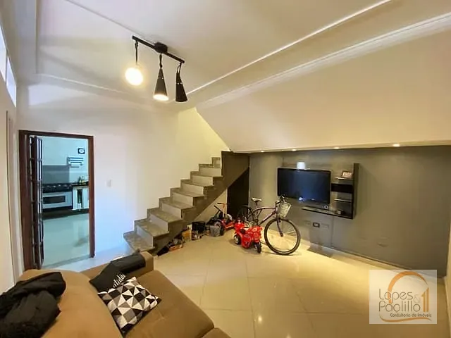Casa com 340m² 6 quartos e 4 banheiros, à venda, no bairro Vila Mazzei em São Paulo