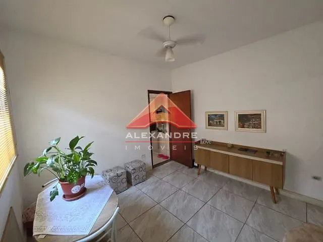 Casa com 150m² 3 quartos e 2 banheiros, à venda, no bairro Vila Tatetuba em São José dos Campos