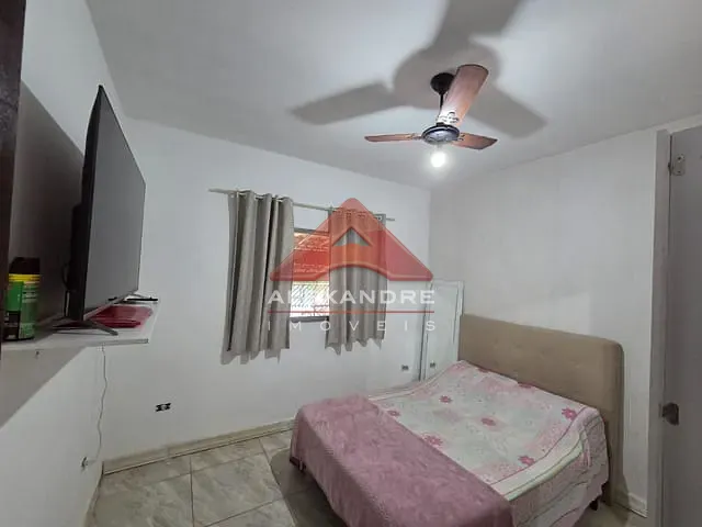 Casa com 150m² 3 quartos e 2 banheiros, à venda, no bairro Vila Tatetuba em São José dos Campos