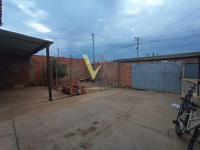 Casa com 200m² 2 quartos e 1 banheiro, à venda, no bairro Residencial do Cerrado em Anápolis