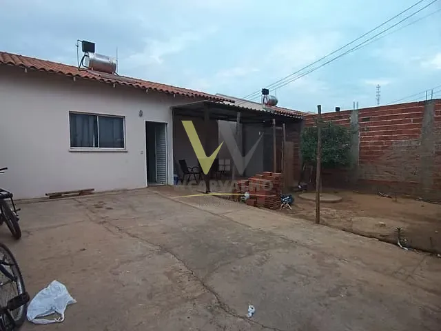 Casa com 200m² 2 quartos e 1 banheiro, à venda, no bairro Residencial do Cerrado em Anápolis