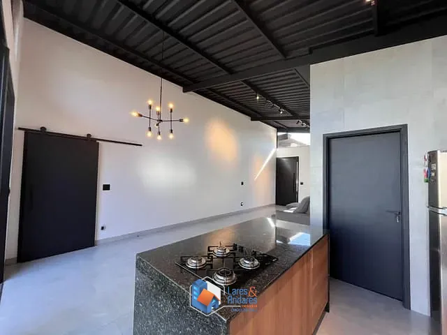Casa com 220m² 3 quartos e 2 banheiros, à venda, no bairro Jardim Morada Nova em Jaboticabal