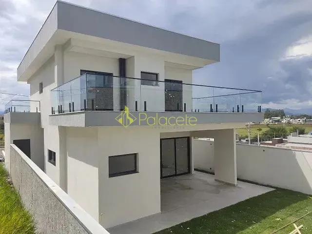 Casa com 250m² 3 quartos e 2 banheiros, à venda, no bairro Parque Residencial Maria Elmira em Caçapava