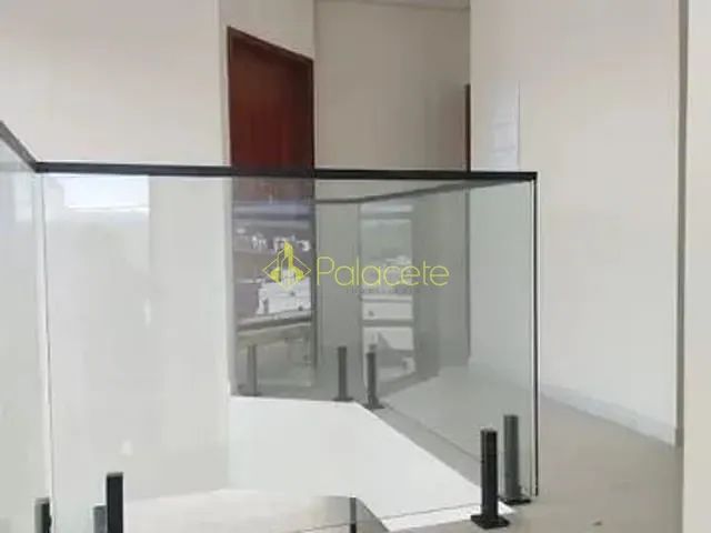Casa com 250m² 3 quartos e 2 banheiros, à venda, no bairro Parque Residencial Maria Elmira em Caçapava
