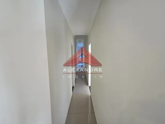 Casa com 250m² 4 quartos e 3 banheiros, à venda, no bairro Jardim Ismênia em São José dos Campos