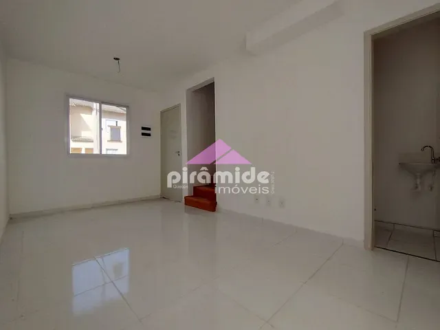 Casa com 164m² 2 quartos e 1 banheiro, à venda, no bairro Jardim Colônia em Jacareí