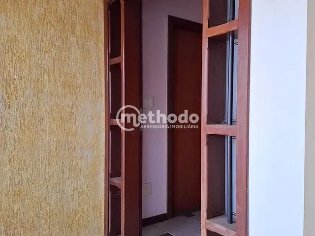 Casa com 1250m² 3 quartos e 5 banheiros, à venda, no bairro Parque dos Jacarandás em Campinas