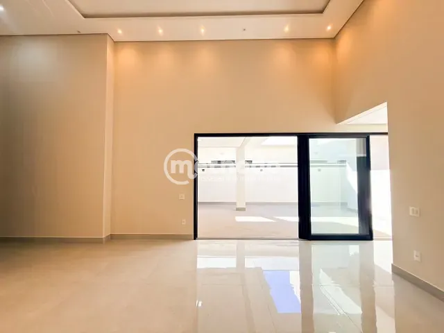 Casa com 300m² 3 quartos e 4 banheiros, à venda, no bairro Parque Brasil 500 em Paulínia
