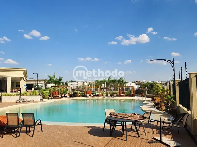 Casa com 300m² 3 quartos e 4 banheiros, à venda, no bairro Parque Brasil 500 em Paulínia