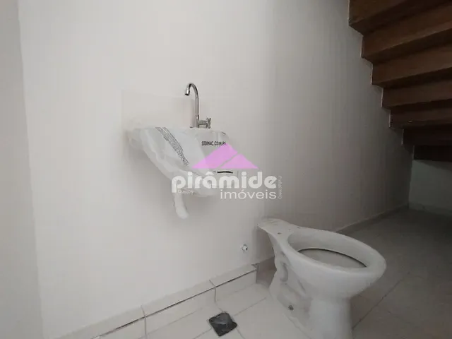 Casa com 164m² 2 quartos e 1 banheiro, à venda, no bairro Jardim Colônia em Jacareí