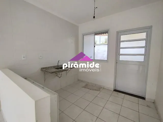 Casa com 164m² 1 quarto e 1 banheiro, à venda, no bairro Jardim Colônia em Jacareí