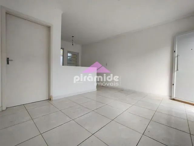 Casa com 164m² 1 quarto e 1 banheiro, à venda, no bairro Jardim Colônia em Jacareí