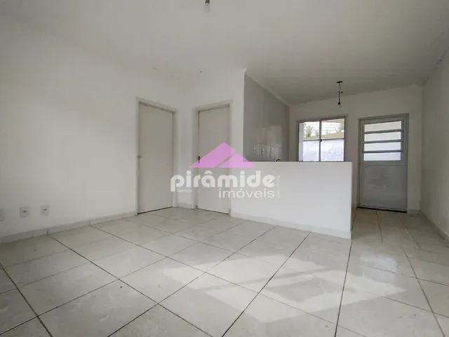 Casa com 164m² 1 quarto e 1 banheiro, à venda, no bairro Jardim Colônia em Jacareí