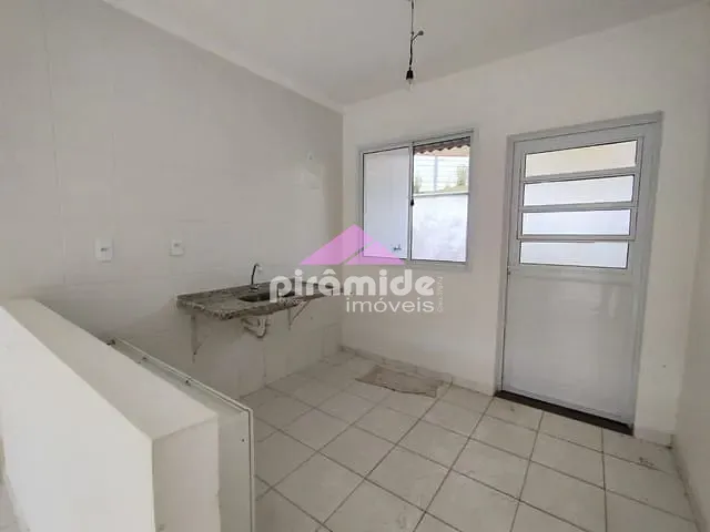 Casa com 164m² 1 quarto e 1 banheiro, à venda, no bairro Jardim Colônia em Jacareí