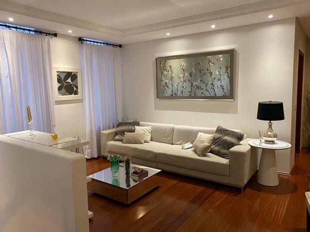 Casa com 630m² 6 quartos e 7 banheiros, à venda, no bairro Alphaville em Santana de Parnaíba