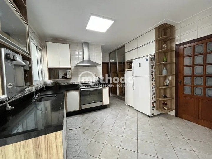 Casa, 4 quartos, 300 m² - Foto 13