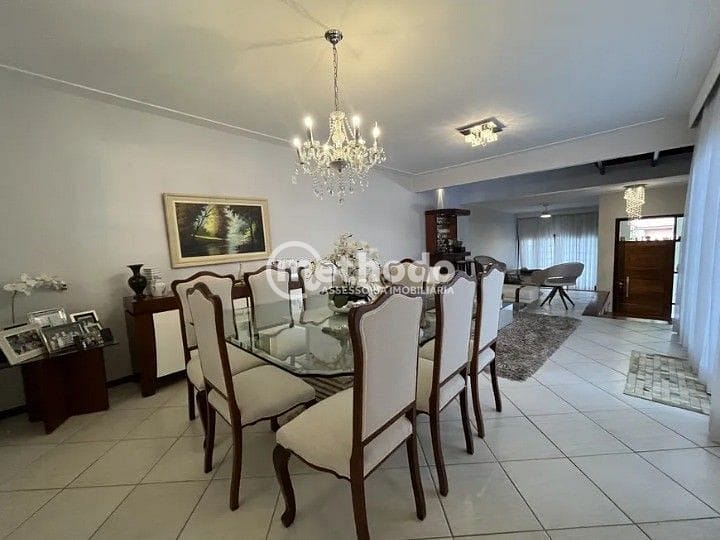 Casa, 4 quartos, 300 m² - Foto 9