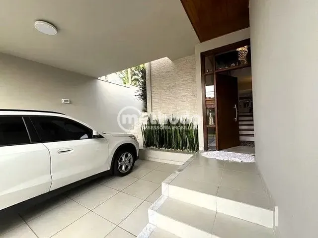 Casa com 300m² 4 quartos e 5 banheiros, à venda, no bairro Parque Nova Campinas em Campinas