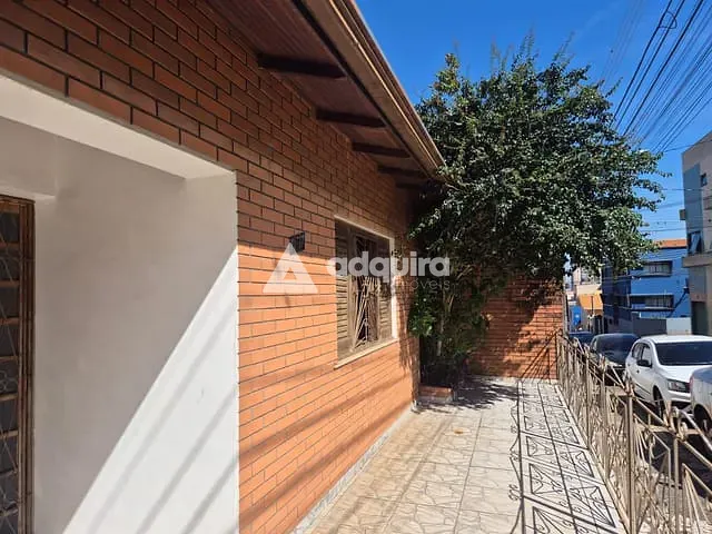 Casa com 286m² 3 quartos e 3 banheiros, à venda, no bairro Centro em Ponta Grossa