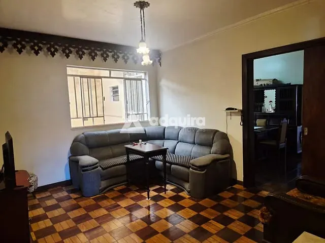 Casa com 286m² 3 quartos e 3 banheiros, à venda, no bairro Centro em Ponta Grossa